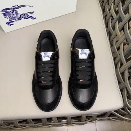 バーバリー ス カジュアルシューズ