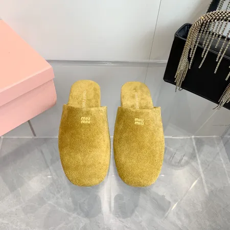 ミュウミュウ スリッパ