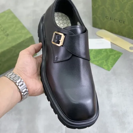 グッチ ビジネスシューズ