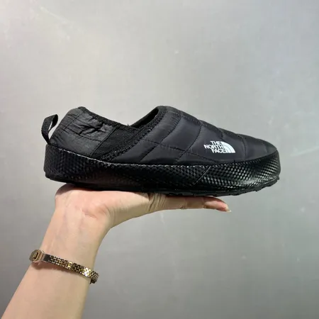 ノースフェイス カジュアルシューズ