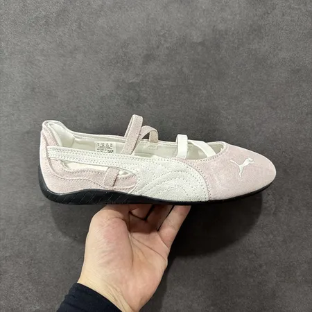 プーマ カジュアルシューズ