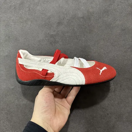 プーマ カジュアルシューズ