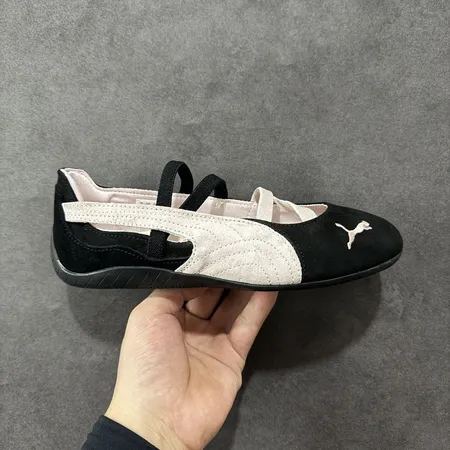 プーマ カジュアルシューズ