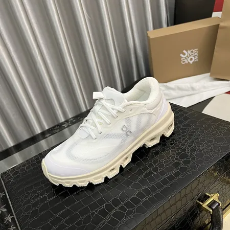 ロエベ スニーカー