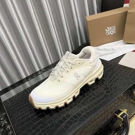 ロエベ スニーカー