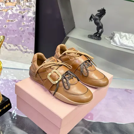 ミュウミュウ カジュアルシューズ