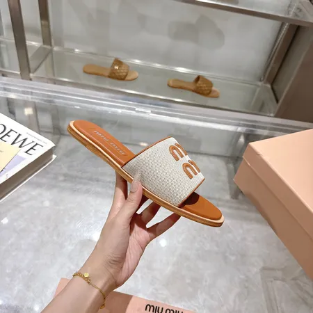 ミュウミュウ スリッパ