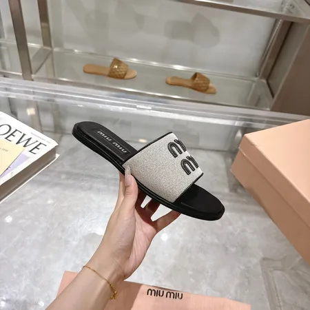 ミュウミュウ スリッパ