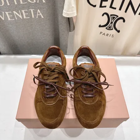 ミュウミュウ カジュアルシューズ