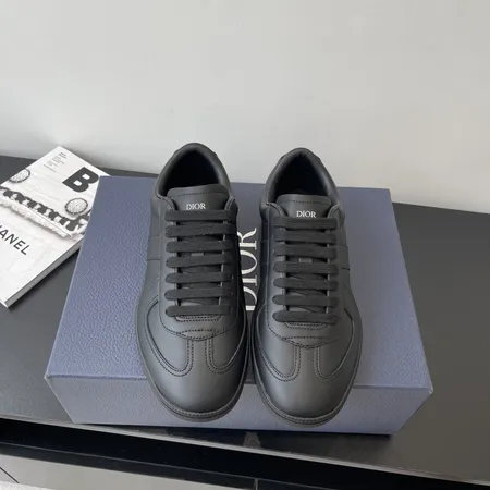 ディオール カジュアルシューズ