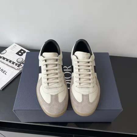 ディオール カジュアルシューズ