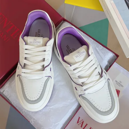 ヴァレンティノ カジュアルシューズ