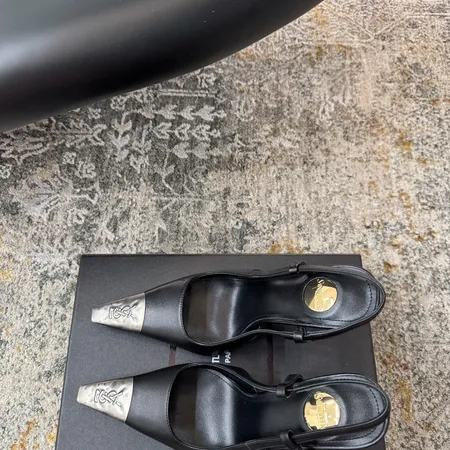 イブサンローラン サンダル