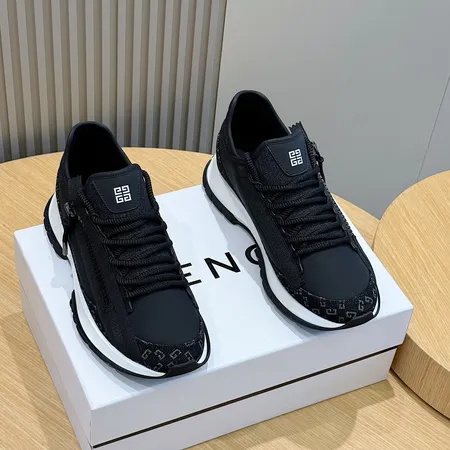 ジバンシィ カジュアルシューズ