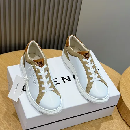 ジバンシィ カジュアルシューズ