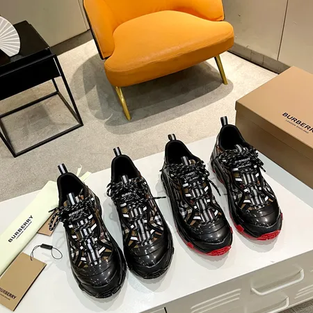 バーバリー ス スニーカー