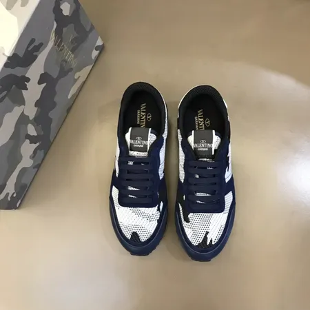 ヴァレンティノ スニーカー