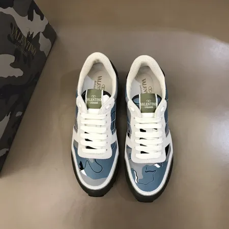 ヴァレンティノ スニーカー