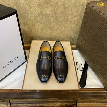グッチ ビジネスシューズ