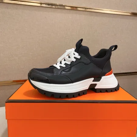 エルメス スニーカー