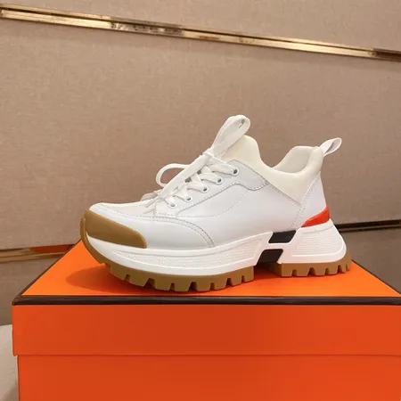 エルメス スニーカー