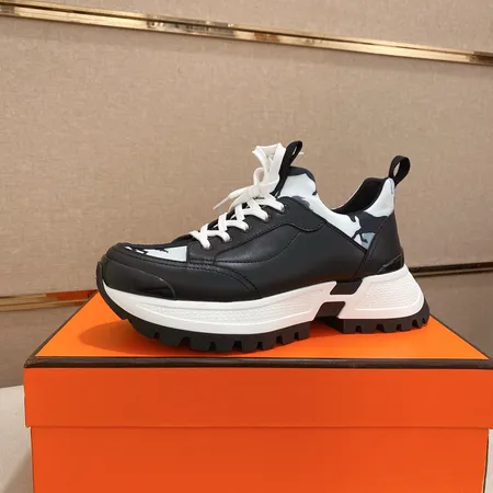 エルメス スニーカー