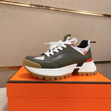 エルメス スニーカー