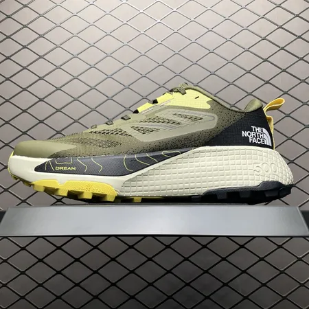 ノースフェイス スニーカー