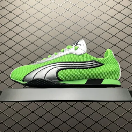 プーマ カジュアルシューズ