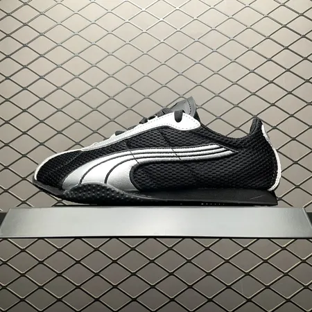 プーマ カジュアルシューズ