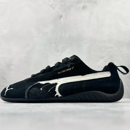 プーマ スニーカー