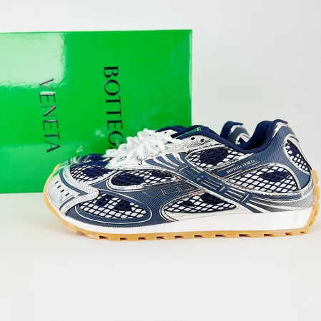 ボッテガ ヴェネタ スニーカー