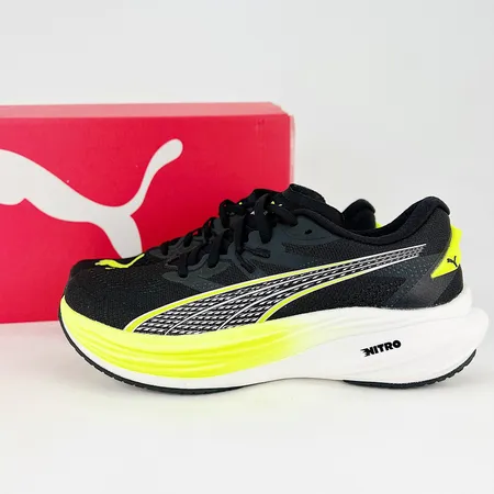 プーマ スニーカー