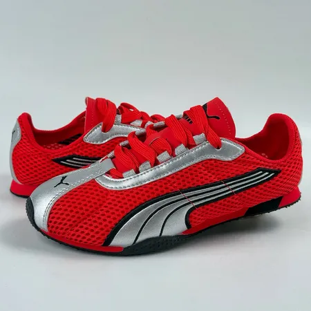 プーマ スニーカー