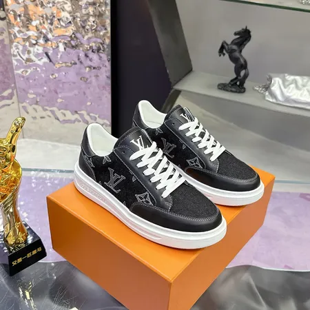 ルイヴィトン カジュアルシューズ