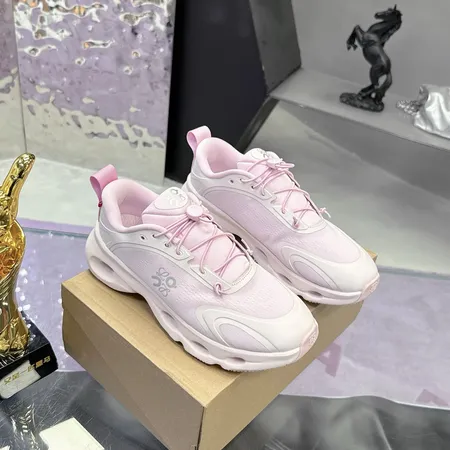 ロエベ スニーカー