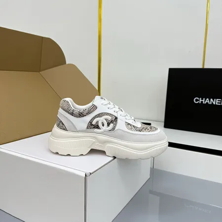 シャネル スニーカー
