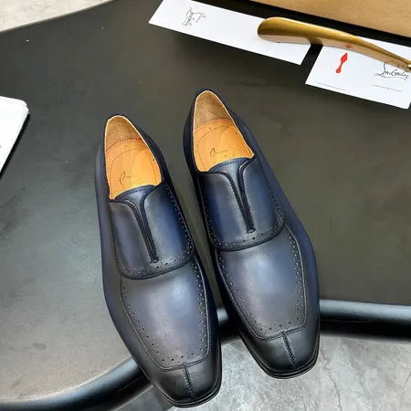 クリスチャン・ルブタン ビジネスシューズ