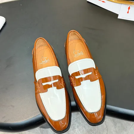 クリスチャン・ルブタン ビジネスシューズ