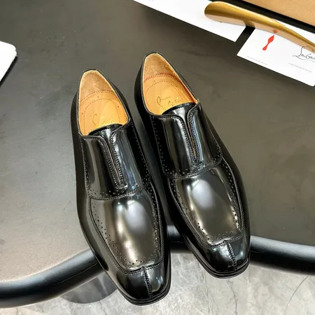 クリスチャン・ルブタン ビジネスシューズ