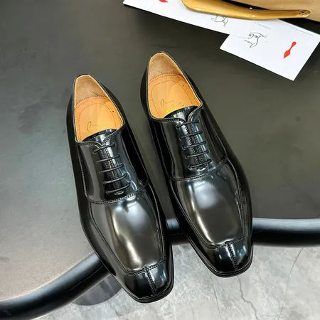 クリスチャン・ルブタン ビジネスシューズ