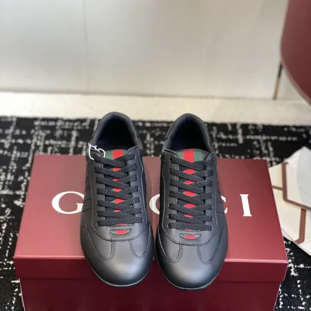 グッチ スニーカー