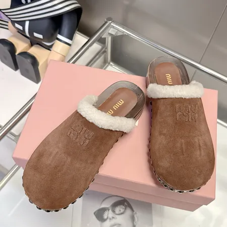 ミュウミュウ スリッパ