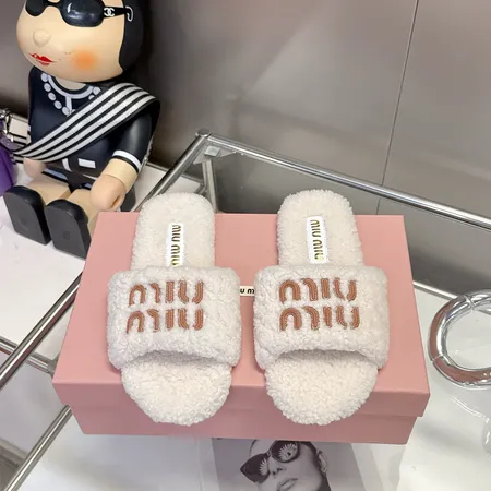 ミュウミュウ スリッパ