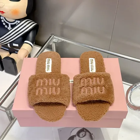 ミュウミュウ スリッパ