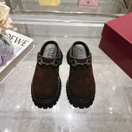 グッチ スリッパ