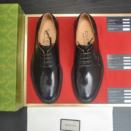 グッチ ビジネスシューズ