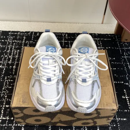 コーチ カジュアルシューズ