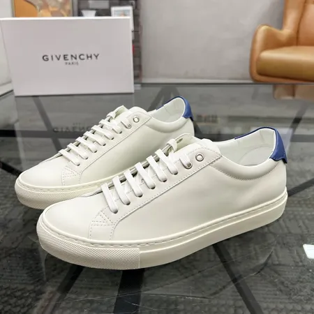 ジバンシィ カジュアルシューズ