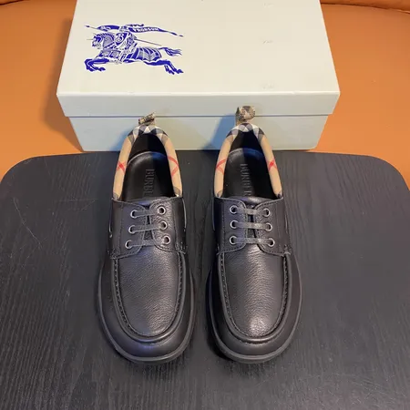 バーバリー ス カジュアルシューズ